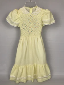 Vintage Polly Flinders Dress Yellow Swiss Dot Hand Smocked - Approx Girls Size 8 - Picture 1 of 13