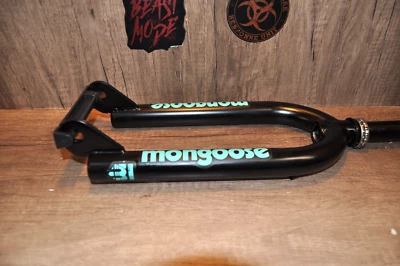 20' Mongoose BMX Bike Fork Bearing Head Set Included 1 in-Threaded Black - Image 1 of 4