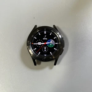 Samsung Galaxy Watch4 Classic - 42mm Black - GPS (Read Description) - Photo 1 sur 4