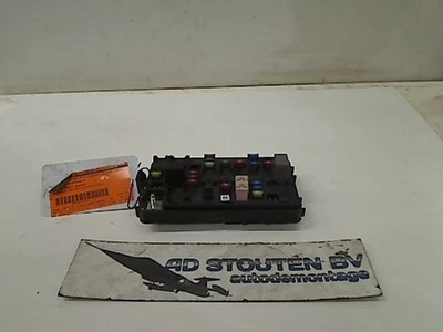 BOITIER FUSIBLES Daewoo / Chevrolet Matiz 2009 96857524 Foto 1 de 3