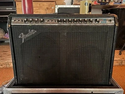 Fender Twin Reverb Silver Faceplate 1970s Vintage with roadcase - image 1 of 4