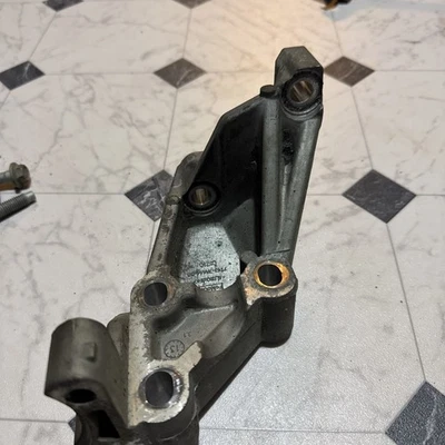 FORD EXPLORER TRANSFER CASE MOUNT SUPPORT BRACKET OEM 2013-2019 - Изображение 1 из 4