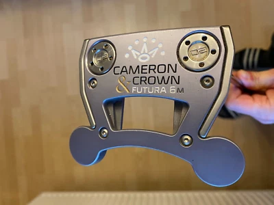 Scotty Cameron & Crown Futura 6 M / 33 inch / Titleist / 2 Griffe - Bild 1 von 4