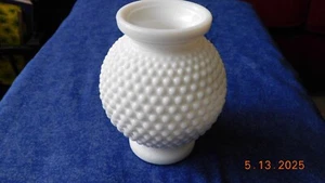 5 3/4” Vintage Fenton White Milk Glass Hobnail Round Bud Vase Flowers Dotted - Picture 1 of 4