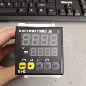 Autonics Temperature Controller TZN4S-14C Thermostat - Picture 1 of 2