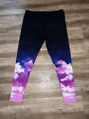 Lularoe TC2 Leggings Altos Curvilíneos Negro Azul Ombre Fade Dip Clouds 18-22 Nuevos 🦄 Foto 1 de 4