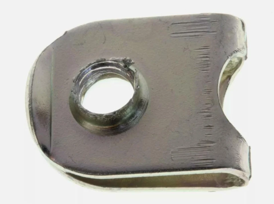 Nuevo de Lote Antiguo Honda TRX250 PC800 Tuerca de Resorte 5MM Guardabarros Delantero Tanque de Combustible # 90320-HB9-000 Foto 1 de 4