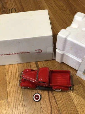 Camioneta pickup Studebaker 1937 Danbury como nueva en caja  Foto 1 de 4