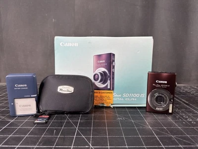 Canon PowerShot SD1100 IS 8MP 3x Zoom Compact Digital Camera - Image 1 of 4