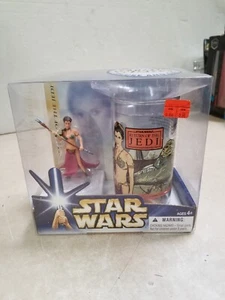 Star Wars: Return of the Jedi Slave Leia 3.75” Hasbro Action Figure & Cup Set - Picture 1 of 4