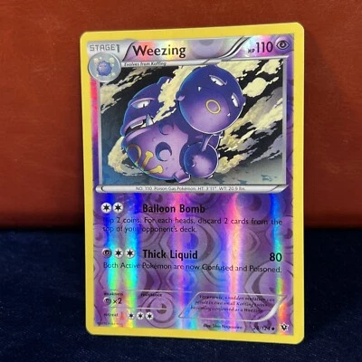 Weezing 28/124 Reverse Holo Fates Collide Pokemon Card - Image 1 of 4