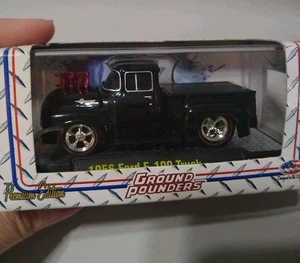 M2 Ground Pounders 1956 Ford F-100 schwarz 1:64 - Bild 1 von 6