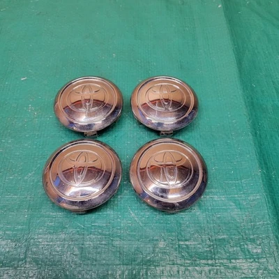 2004-2009 Toyota Prius Wheel Center Caps Set OEM 42603-52030 - Image 1 of 2