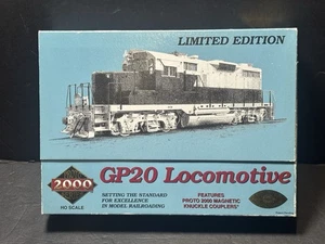 Konvolut - E 175 Proto 2000 GP20 HO Lok Burlington Northern # 2063, - Bild 1 von 3