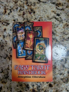 NEW!! Easy Tarot Handbook By Ciro Marchetti And Josephine Ellershaw - Bild 1 von 2