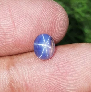 Cabochon ovale zaffiro stella blu coltivato in laboratorio 1,80 ct 6 raggi gemme sfuse 6,6x5,4 mm - Foto 1 di 5