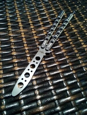 Cuchillo Entrenador Balisong Mariposa Entrenamiento Herramienta Aburrida Theone Metal Práctica NUEVO Foto 1 de 4