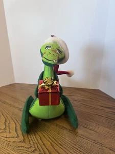 Annalee Puppen 12 Zoll Weihnachten Dinosaurier grün mit Geschenk 2006 - Bild 1 von 6