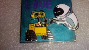 Spilla Disney 106482 Wall-E e Eve 'Amore' - Foto 1 di 1