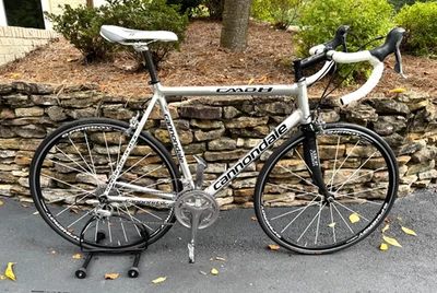 Cannondale CAAD 8 Shimano 105, Ultegra, Spinergy Xaero Lite, ¡barras ZIPP 80 ERGO! Foto 1 de 4