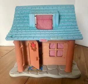 Fisher Price Loving Family Camping Cabin Dollhouse Campfire Fold Out 2010 - Picture 1 of 5