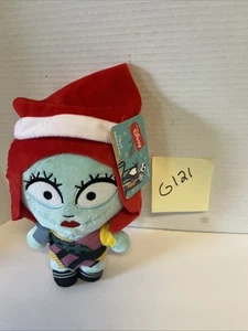 The Nightmare Before Christmas Sally Holiday Plush 9" - Imagen 1 de 4