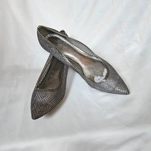 Adrianna Papell Lois Damen-Pumps metallisch grau Wabenmuster Pfennigabsatz Party 10M - Bild 1 von 10