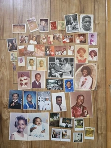 Vintage Lot 40+ 60er-90er Jahre hübsche afroamerikanische Familie Männer Frauen Fotos - Bild 1 von 3