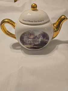 Tetera Teleflora Vintage Thomas Kinkade “Home is Where the Heart Is” II Regalo - Imagen 1 de 6