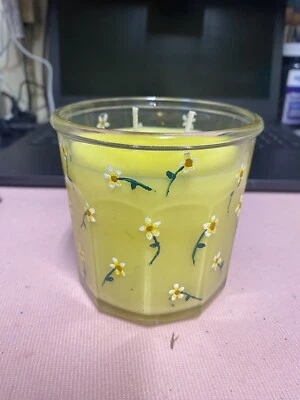 Vela muy perfumada de 14 oz en recipiente de vidrio Foto 1 de 3