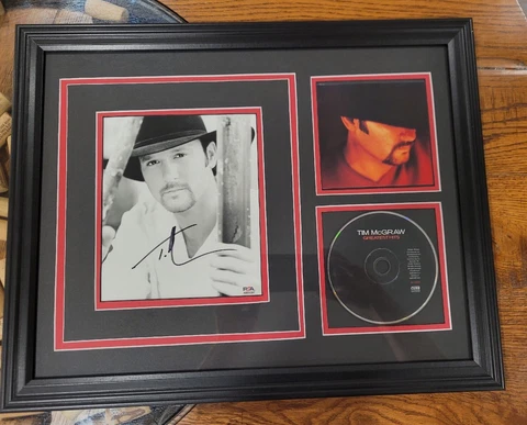 Tim McGraw Signed 8x10 B&W Publicity Photo Shot Rare PSA DNA FRAMED Cover