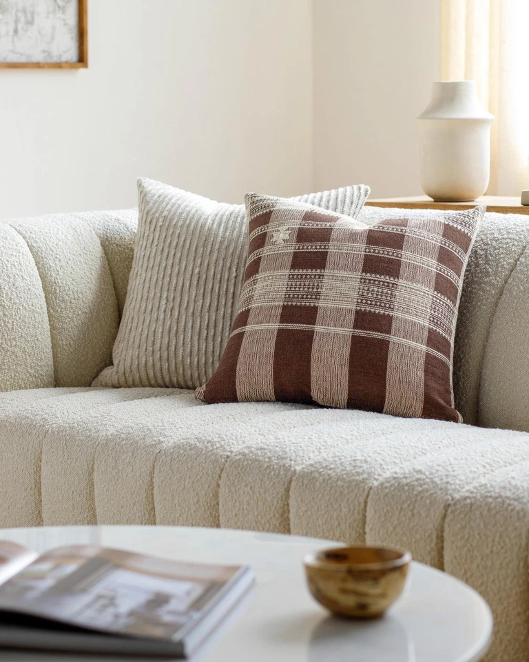 x Capa de travesseiro Becki Owens moderna Myrna Accent apenas, 22" L x 22" W, marrom - Imagem 1 de 4