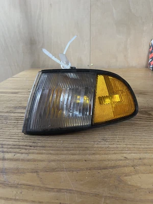 Indicador delantero izquierdo honda civic 1992-1995.  #97049 1993 caja vehículo #73 Foto 1 de 4