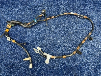 Arnés de cableado de puerta Lexus CT200h 2011-2017 OEM 86101-76660 Foto 1 de 4