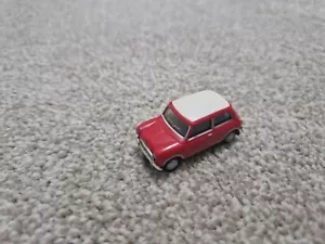 Modelo De Coche Diecast Mini Cooper Cararama Clásico - Techo Rojo Y Blanco 1/72 - Imagen 1 de 2