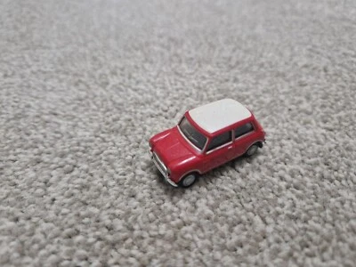 1/72 CARARAMA CLASSIC - RED + WHITE ROOF MINI COOPER DIECAST MODEL CAR - Image 1 of 2