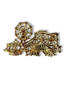 Vergnügungspark Thema goldfarbene AJC Brosche 1,48" x 2,55" - Bild 1 von 9