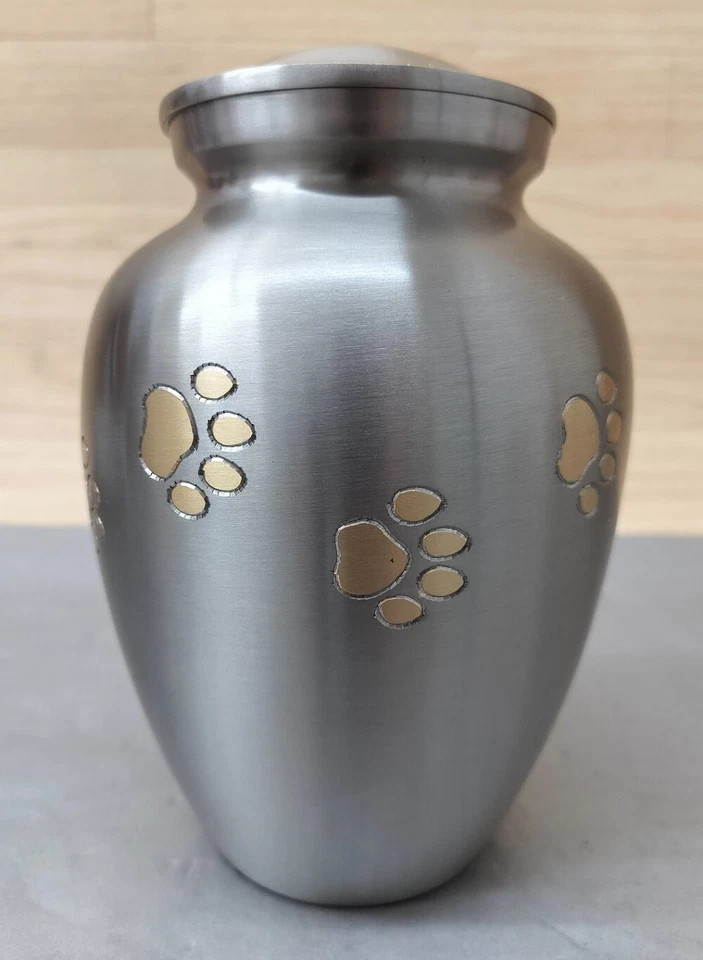 Forever Horizons Large 8" Brass Pet Cremation Urn With Velvet Bags B09LRG9Y2L