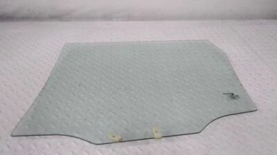 98-02 Daewoo Nubira Rear Passenger Window Glass - Image 1 of 4