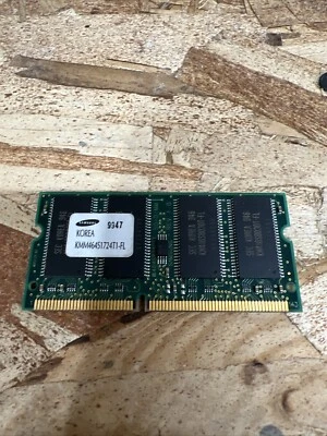 Samsung 128MB PC100 SODIMM KMM464S1724T1-FL - Image 1 of 2