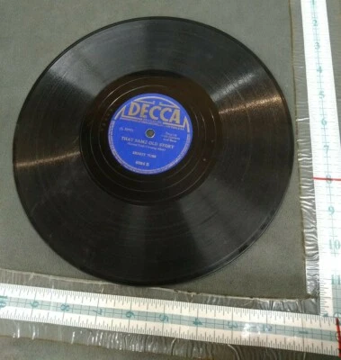 Decca 10 Inch VG+ Ernest Tubb That Same Old Story / I Hate To See You Go Free US - Image 1 of 4