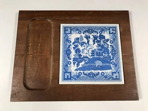 Vintage Blue Willow Wooden Cutting Board or Cheese Board by HH Howard Holt Japan - Picture 1 of 5