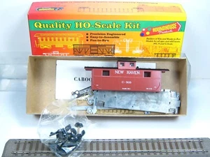 ROUNDHOUSE 03515 New Haven 26' steel 2-window caboose #C-503 H0 DC. - Imagen 1 de 2