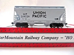 HO InterMountain 46507-18 Union Pacific ACF Center Flow 2 Bay Hopper - Picture 1 of 5
