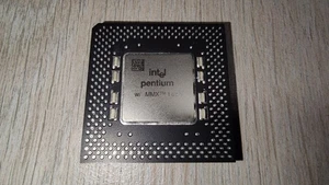 TESTED CPU VINTAGE PENTIUM MMX 200 MHZ CARBON FIBER SOCKET 7 PROCESSOR RETRO PC - Foto 1 di 4