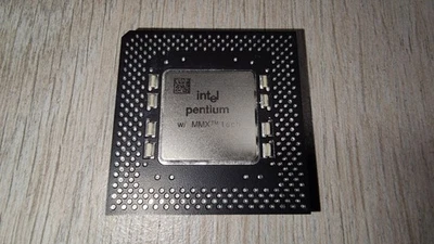TESTED CPU VINTAGE PENTIUM MMX 200 MHZ CARBON FIBER SOCKET 7 PROCESSOR RETRO PC - Immagine 1 di 4