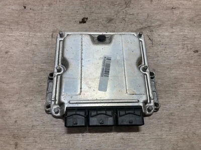 Renault Traffic 2003 2,5 diésel manual motor ecu 8200132199 Bosch Foto 1 de 3