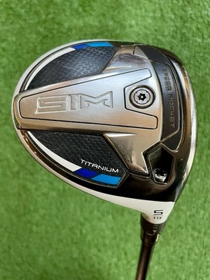 Taylormade Sim Titanium Fairway 5 Wood Stiff Flex Right Handed Mens Golf Club - Image 1 of 4