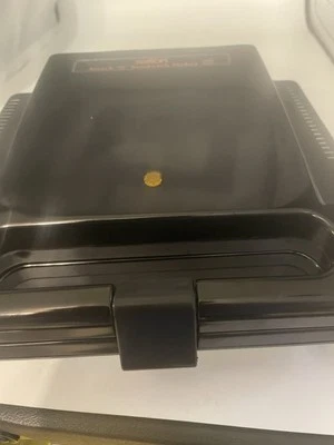 Salton Snack 'N' Sandwich Maker 1996 Model SA4 BLK Panini Crimps and Seals New - Image 1 of 4