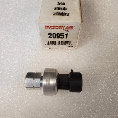 Four Seasons 20951 System Mounted Pressure Transducer - Image 1 of 4